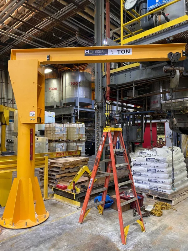 Foundationless Heavy Duty Jib Crane - 1/4 Ton (500 lbs) - Image 4